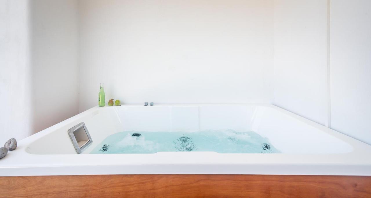 Milos Swell Suites I Pollonia Ngoại thất bức ảnh